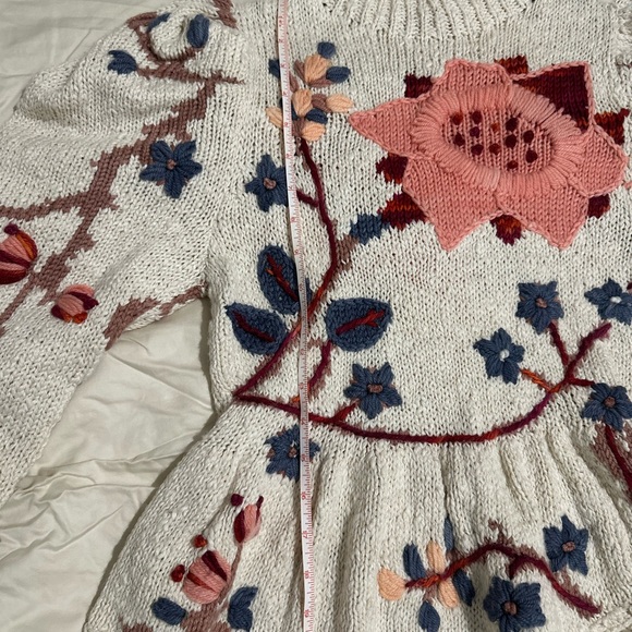 Handmade floral knit peplum sweater - Picture 10 of 11